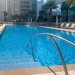 Amazing One Bedroom Apartment In Downtown Dubai 167Fo2-1